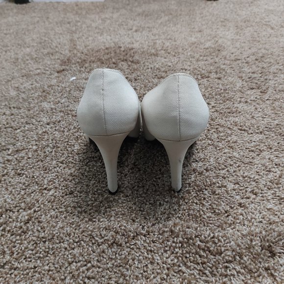 💥Host Pick💥C&A Tuxedo Heels - Picture 3 of 7